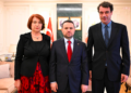 Bakan Gürlek, Uğur Mumcu’nun ailesiyle görüştü
