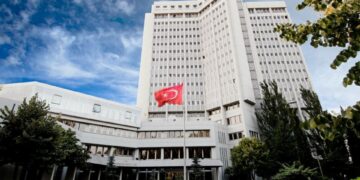 Türkiye ve 7 ülke, İsrail’in Gazze’deki saldırılarını kınadı