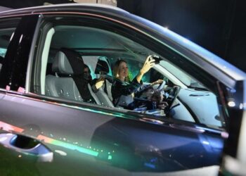 Çinli otomobil üreticisi Geely yılın ilk yarısında rekor satış ve gelir artışı kaydetti