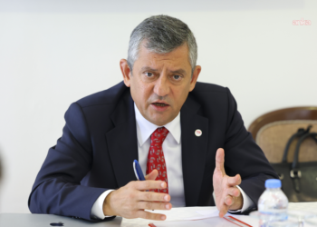 Özgür Özel: “Teslim olmama kararlılığımızı alamazlar”