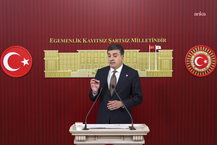 Zeynel Emre: “YENİ Parti’nin güncel üye sayısı 300 binin üzerine çıktı”