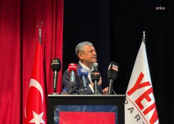 Özgür Özel’den Erdoğan’a çağrı: Bu bataklığı kurutmak için ya bizimle çalışacaksın ya o bataklıkta boğulacaksın