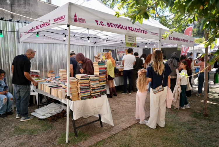 15. Beyoğlu Sahaf Festivali kapılarını açtı