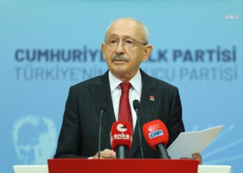 Kılıçdaroğlu: Bu ülkenin evlatları ne işsizliğe ne de sabunsuz bir okula mahkûm olmamalılar