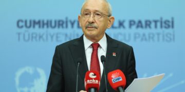Kılıçdaroğlu: Bu ülkenin evlatları ne işsizliğe ne de sabunsuz bir okula mahkûm olmamalılar