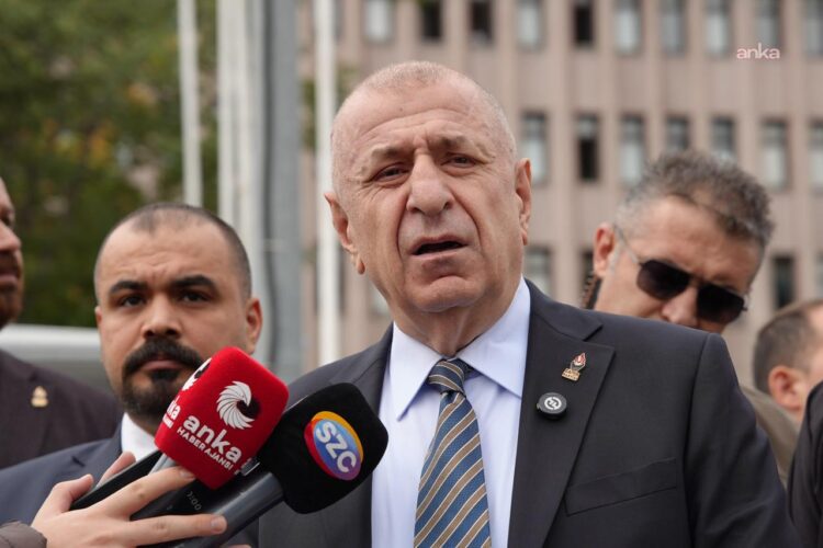Ümit Özdağ’dan iki dilli tabelalara ilişkin suç duyurusu
