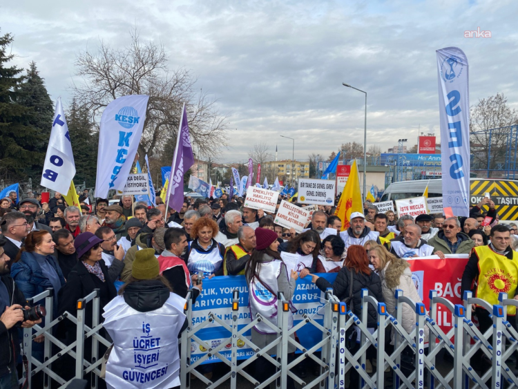 KESK: “Haksız kazançlara ve mal varlıklarına derhal el konulmalı”