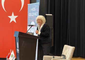 “Bakırköy Muhabbeti” yeni sezona Banu Avar söyleşisi ile başladı