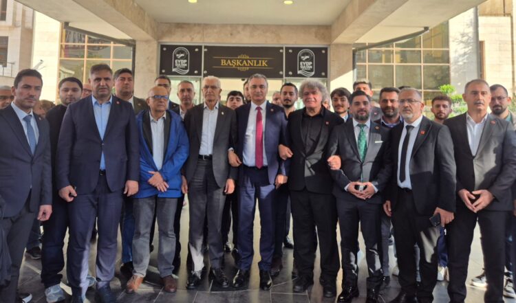 CHP Sözcüsü Sarı: “Eyüpsultan Belediye Başkanımız baskılara boyun eğmediği için gözaltında”