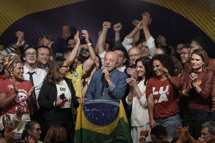 Çin, Brezilya’da yeniden devlet başkanı seçilen Lula’yı kutladı