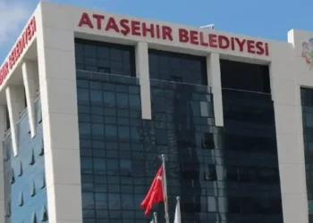 Ataşehir Belediyesi AKP’ye geçti!